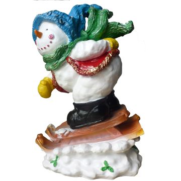 Schneemann klein auf Schlitten verkleinert