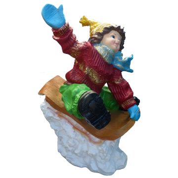 Winterkind auf Schlitten verkleinert