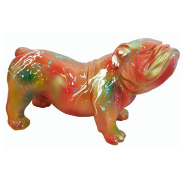 Bulldogge mit Farbspritzer lebensgroß