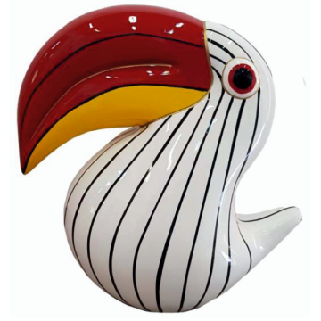 Tucan weiß lebensgroß