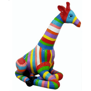Giraffe sitzend bunt gestreift verkleinert
